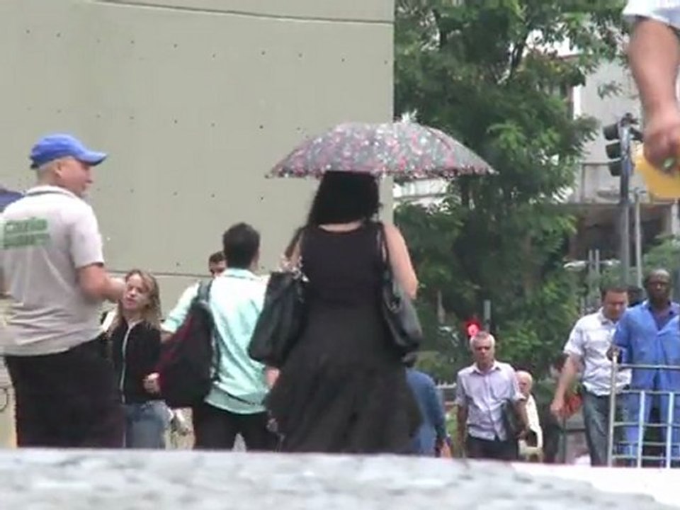 ويب-اعادة تاهيل استاد ماراكانا الاسطوري
