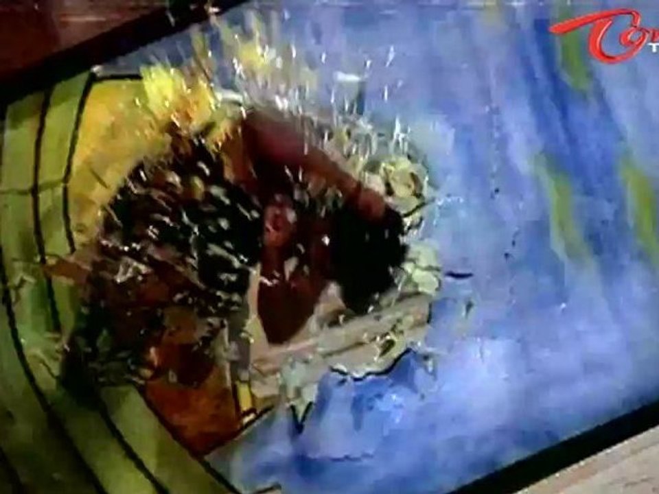 Srikanth Fighting Comedy With Rowdies