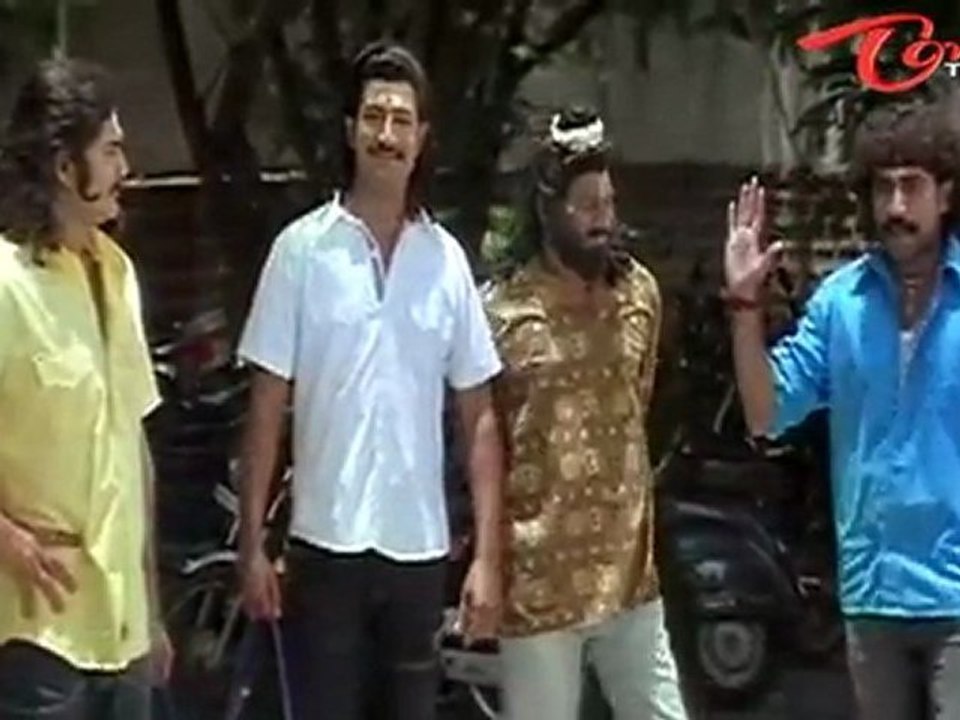 Comedy Between Srikanth - Venu - Bhagavan At Shoppingmall
