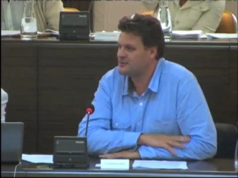 CM20110930-bio-cantines-scolaires