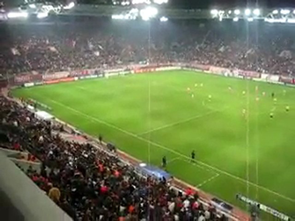 OLYMPIACOS - DORTMUND 3-1 (standing ovation for Djebbour )