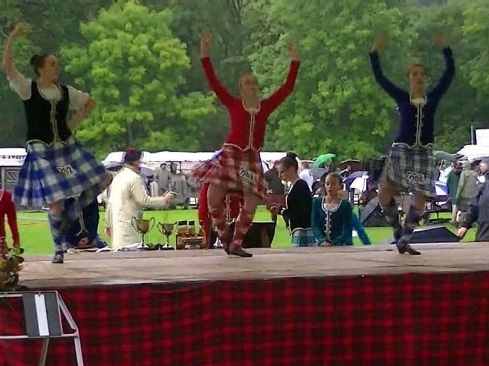 Pitlochry Higland Games 2011 - Dancing contest #3