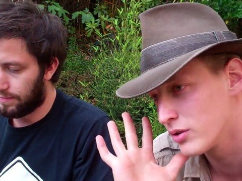 Vincent, 1er assistant réalisateur et Thibault, le réalisateur nous parle de la série Ouifi, ma vie de chien chez les Ménorquy