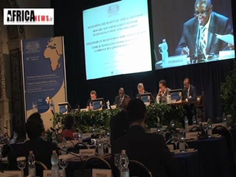 Forum Africa 2011: Fundanga moderates the session The role of banks and the international financial system for African development