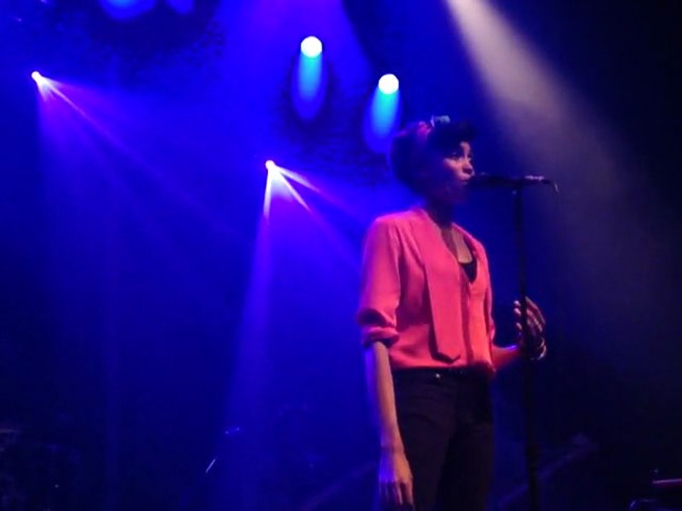 Imany-shape of a broken heart