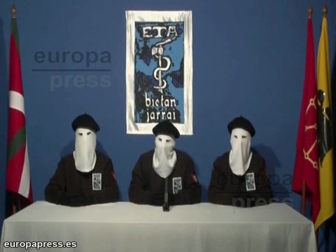 ETA anuncia el cese definitivo de su actividad armada