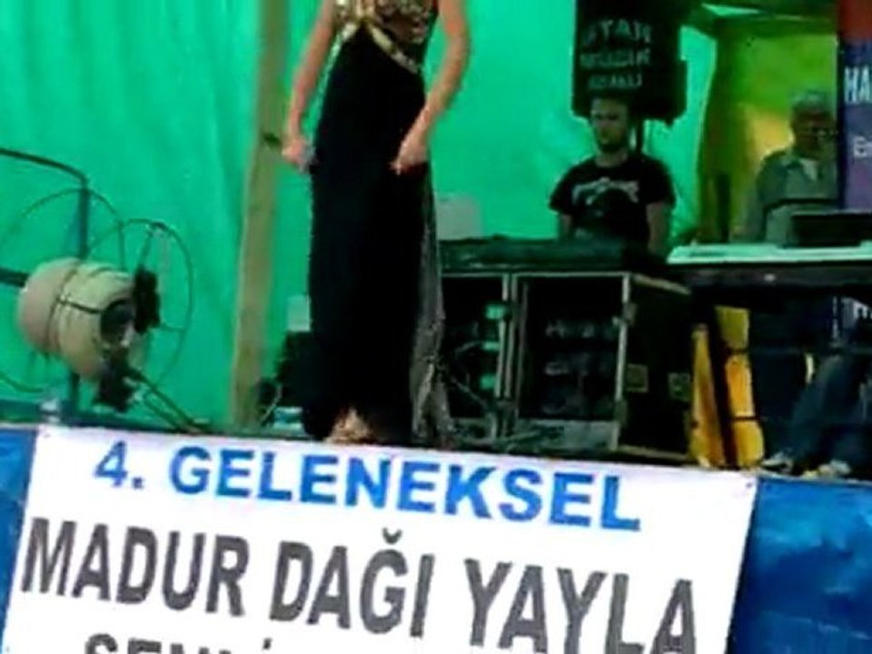 gizem kara