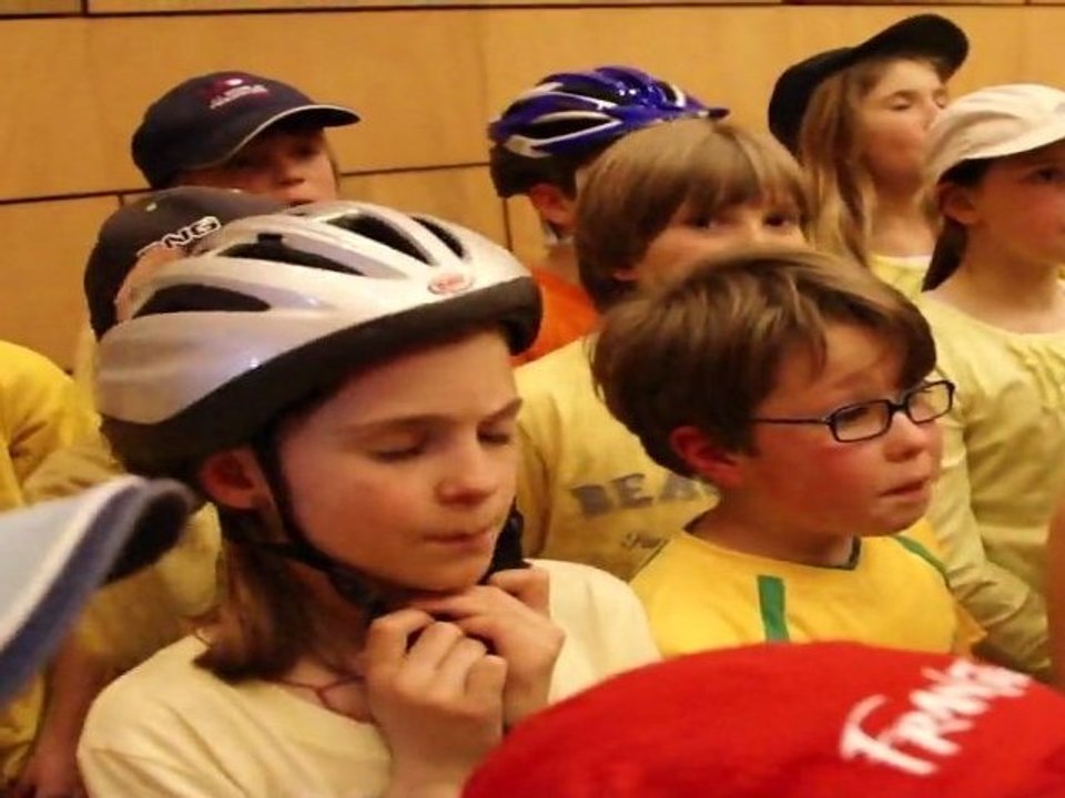 COMME EDDY MERCKX SUR SON VELO - Les Enfantastiques - chorale d'enfants