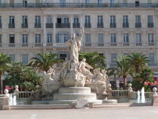 Fontaines de TOULON musique l'eau vive Marcel Amont et musique de passeyados au païs la cascade