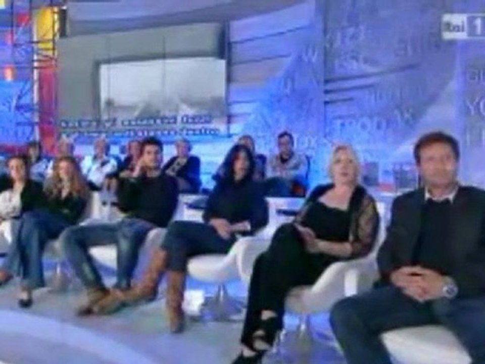 La vita in diretta su Avetrana 19.10.2011