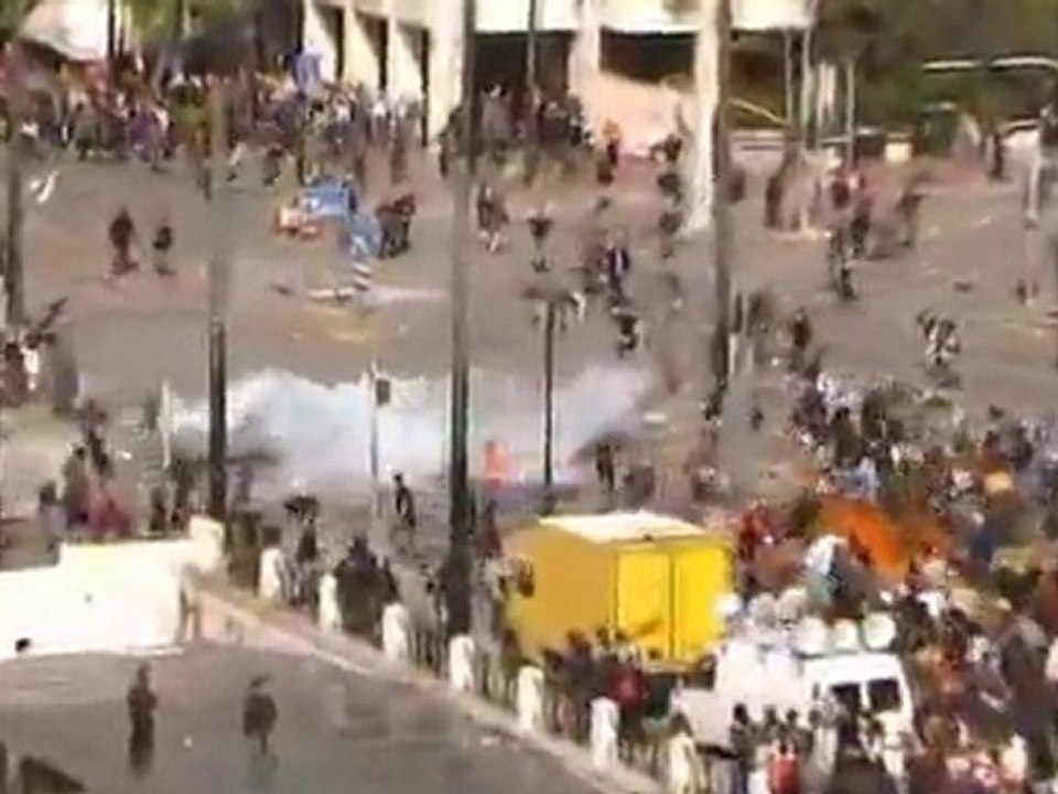 Clashes erupt at Greek protest