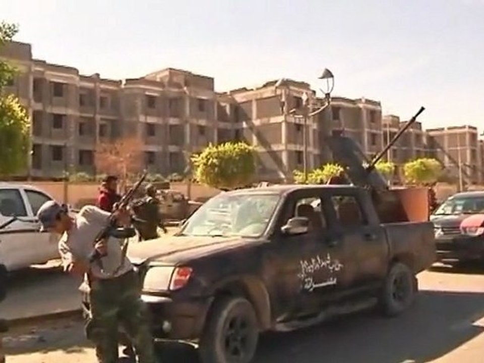 Libyans celebrate Gaddafi reports