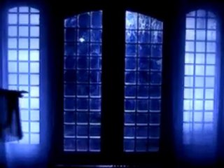 Meendum oru kadhal kadhai