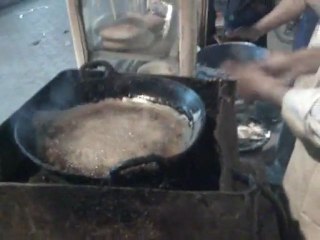 مقلة الحوت في شارع الرباط