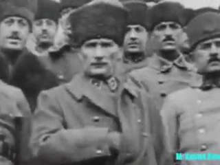 Selanik Türküsü'nün en güzelini Kurtuluş Savaşını görüntüleri ile izleyin "Asrın Dev Lideri" Grubu