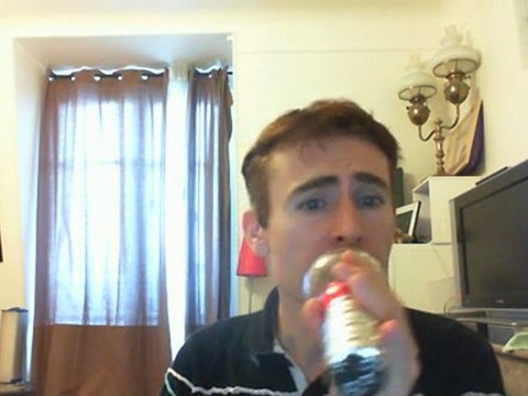 Wiwi égratigne je t'interdis de vieillir