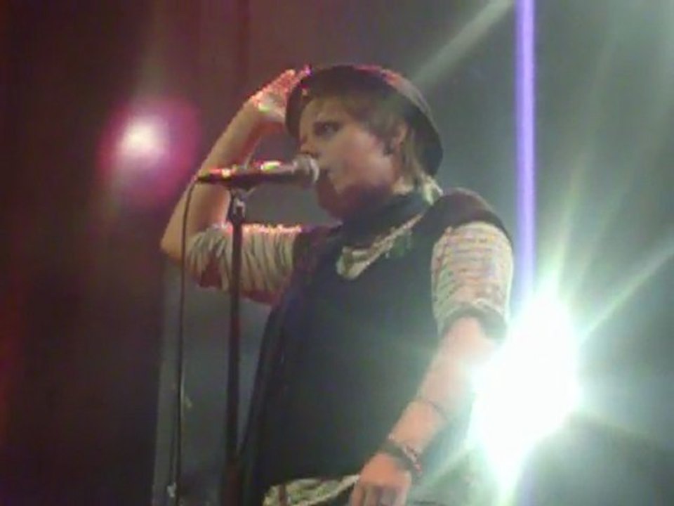 MELISSMELL "AUX ARMES" au RIO GRANDE de MONTAUBAN le 21 Octobre 2011