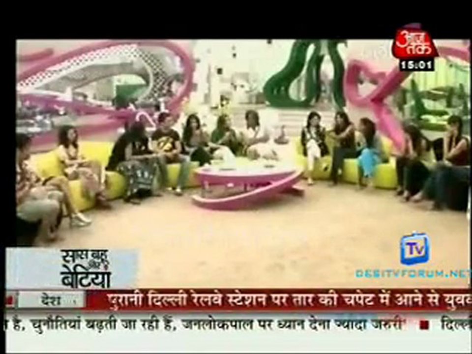 Saas Bahu Aur Betiyan [Aaj Tak] - 22nd October 2011 Part3