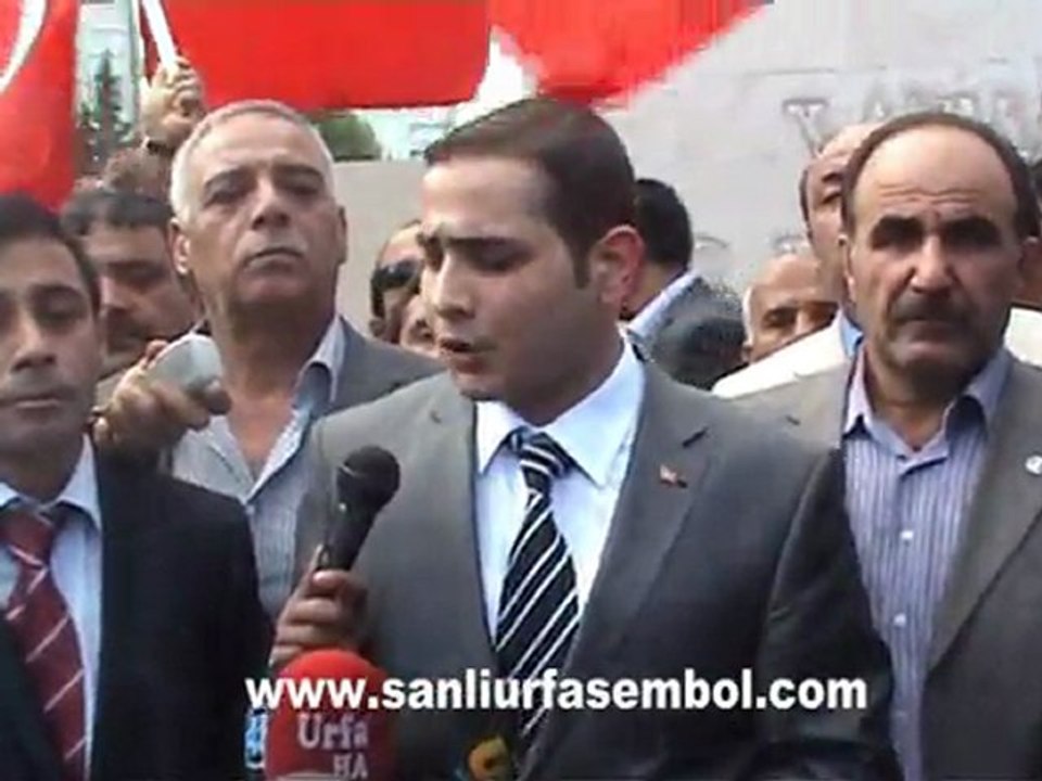 ŞANLIURFA'DA TERÖRE LANET OKUDULAR