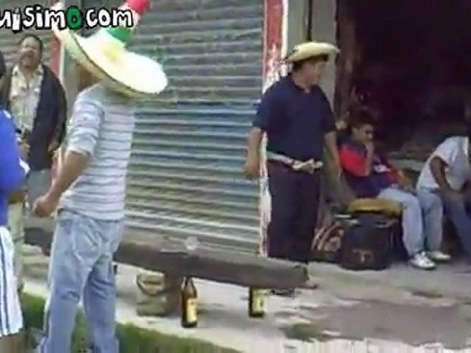 NAQUISIMO.COM - Bailele compadre realoaded