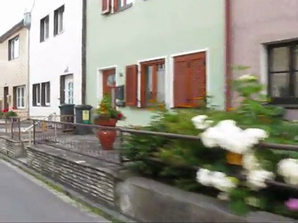 Lời kẻ đăng trình - Thanh Tùng - Minh Châu (Linz - Austria)