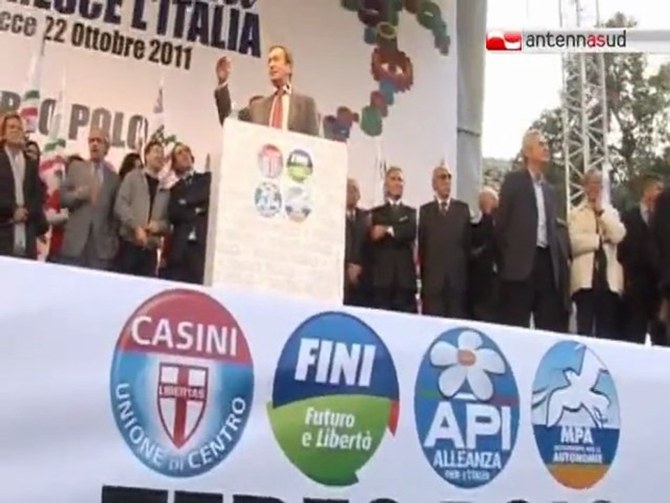 TG 22.10.11 Convention Terzo Polo a Lecce, "ultima chiamata" ai deputati Pdl