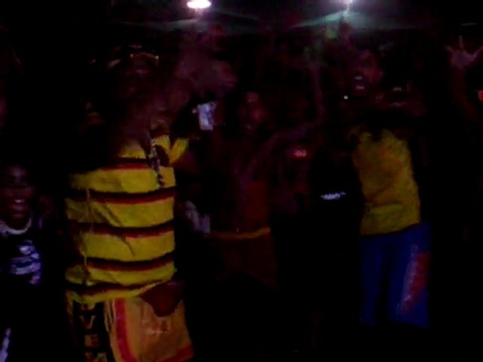 GoleadaPE - torcida protesta