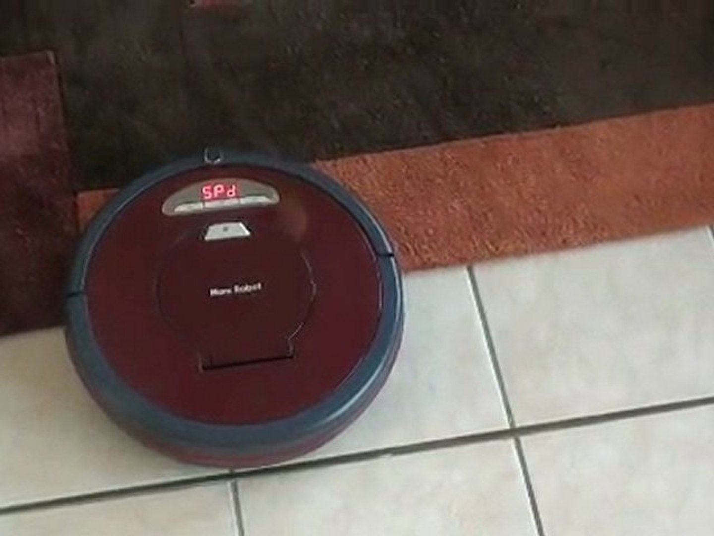 Robot aspirateur Sevian K7 : Franchissement barres de seuil tapis - Vidéo  Dailymotion
