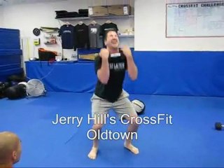 Kucakta Ağırlıkla Tam Çömelip Zıplama / CrossFit Jump Squat Workout ~ bodytr.com