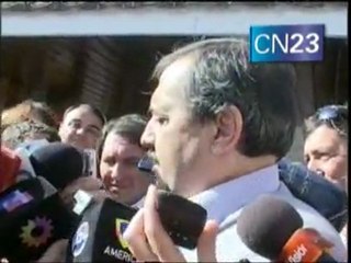 RICARDO ALFONSÍN OFENDE A LA PRENSA - 23-10-2011