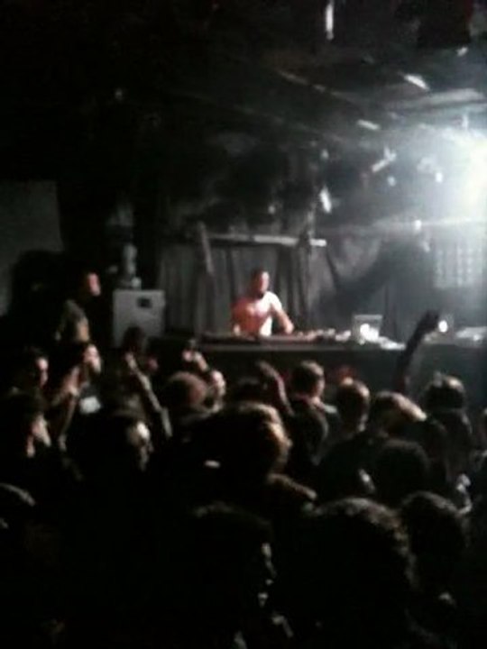 DJ DEEMC @Redbull Thre3style (UBU - RENNES - 22/10/2011) Part 2