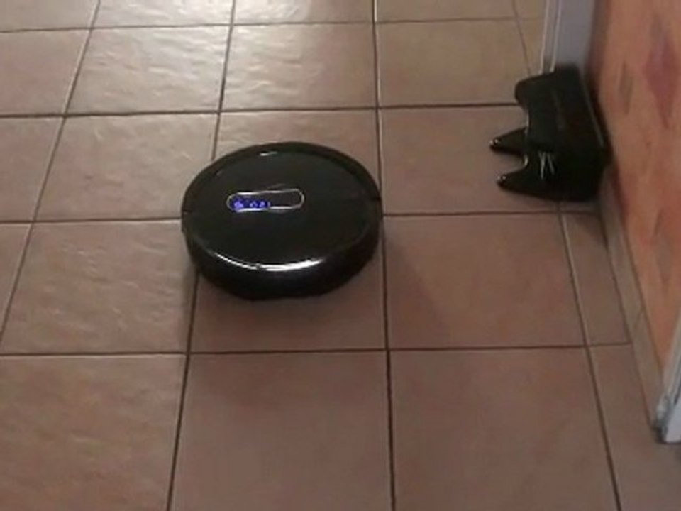 Retour base du Robot aspirateur Eziclean Revolution