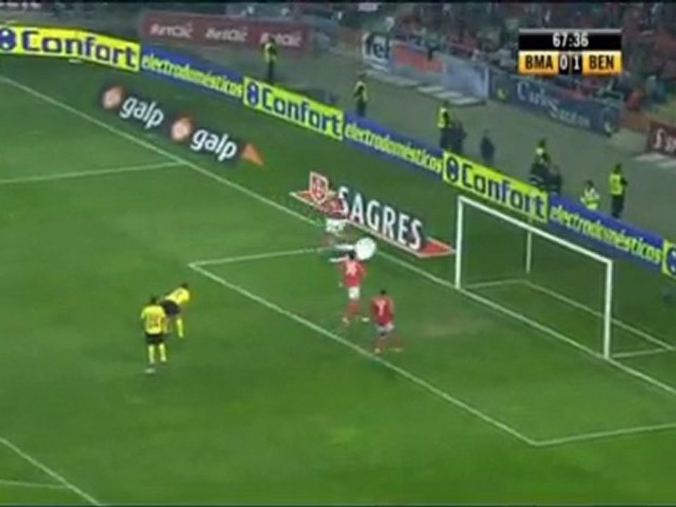 Benfica nach knappem Sieg erster