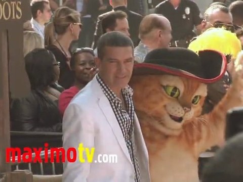 Salma Hayek and Antonio Banderas PUSS IN BOOTS Los Angeles Premiere