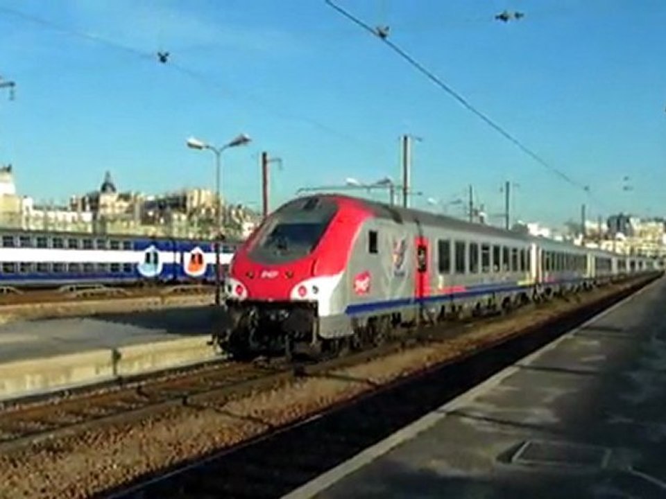 Depart d'un train Intercitee de Paris-Bercy 22-10-2011