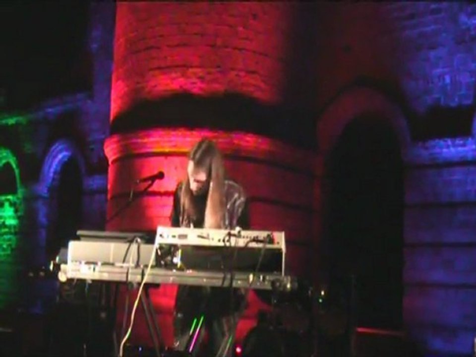 Koncert w opuszczonym Burdelu - Sulejówek 2011 część 9lipca2011 część 4z4