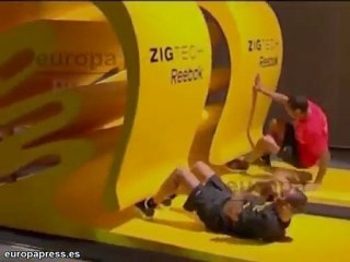 Lewis Hamilton rompe con su novia