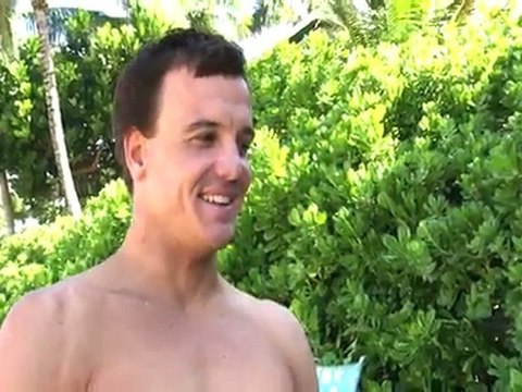 2010 Billabong Pipeline Masters Day 1 Highlights