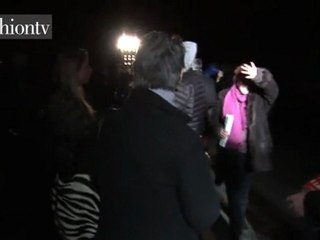 Anna Wintour at Edun Front Row - NYFW Fall 2011 | FTV