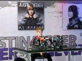 Justin Bieber to turn on Christmas lights