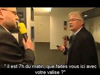 Le scandale éhonté des eurodéputés venant pointer pour soutirer de l'argent puis repartir vaquer à leurs propres affaire.