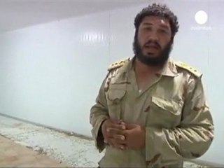 Dernier convoi à travers le désert pour Kadhafi