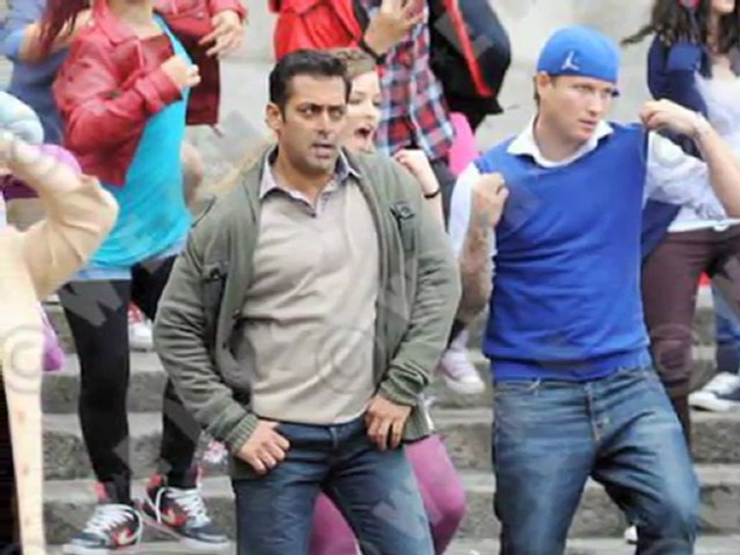Salman Khan And Katrina Kaif Are Safe In Turkey! - Latest Bollywood News