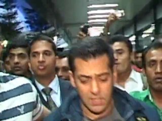 Salman Khan Vs Shah Rukh Khan Once Again - Latest Bollywood News
