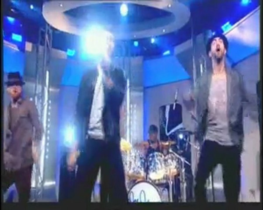 Joe Jonas - "FastLife" - UK TV SHOW - october 24, 2011