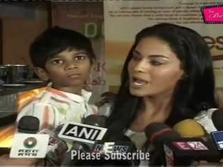 Veena Malik Sponsor 7 Year Child Payal Kamat   13