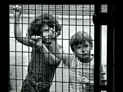 Francesca Recine: PARIS en un clin d'oeil. Plutôt, un CLIP d'oeil.