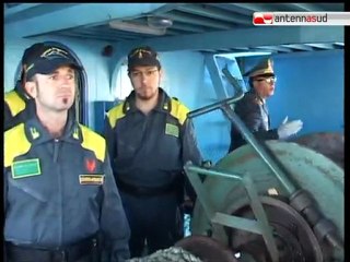 Download Video: TG 24.10.11 Sbarco di clandestini nel Porto di Bari, fermati 15 scafisti