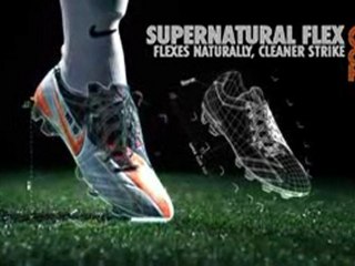 Wayne Rooney's Nike Supernatural flex