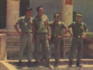 Chan dung nguoi chien si viet nam cong hoa